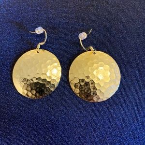 Gold fashion earrings